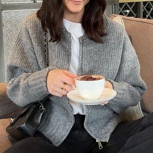 Zara zip up cardigan - size medium